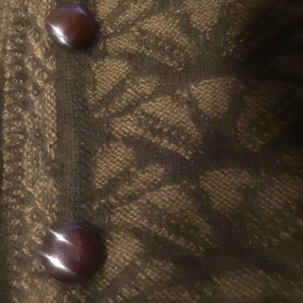 Cardigan - Picture 10 of 13